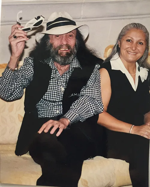 Cem Karaca’nın eşi İlkim Karaca 