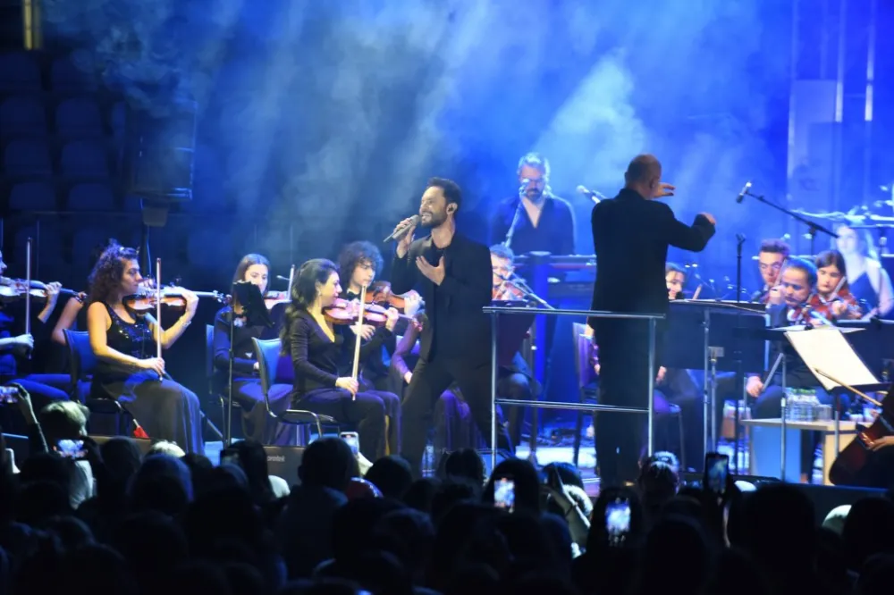 ANADOLU ÜNİVERSİTESİ 100. YILI ÖZEL KONSERLE KUTLADI
