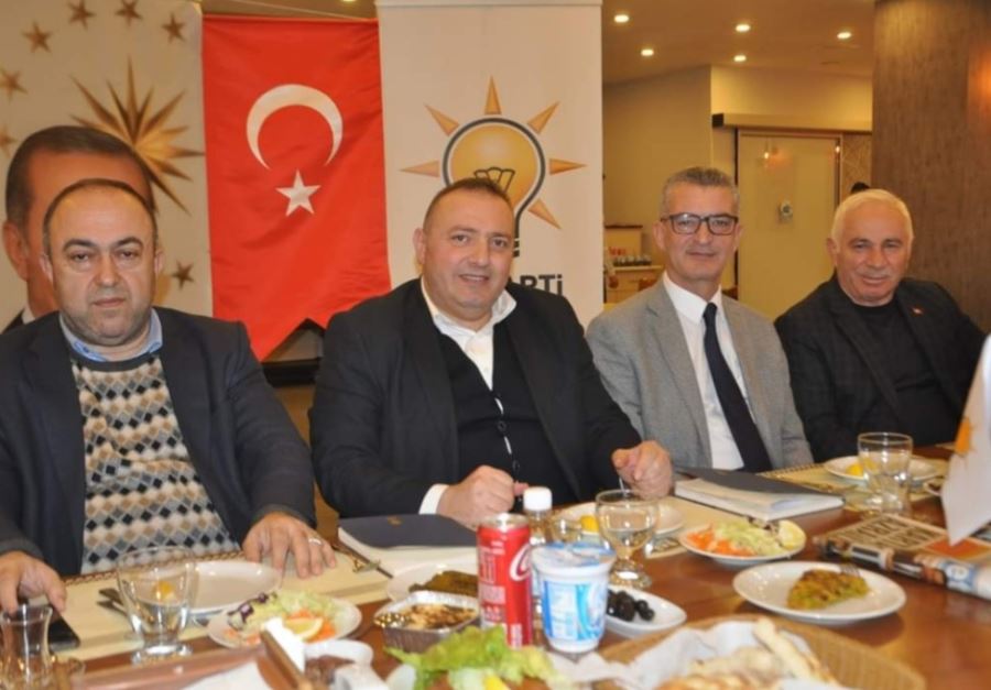 AK Parti Kartal Yerel Basınla İftarda Buluştu
