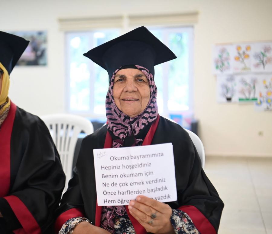65 Yaş Üstü Büyükler Okuma Yazma Öğrendi,